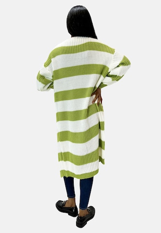 Cappotto in maglia di Elara in verde