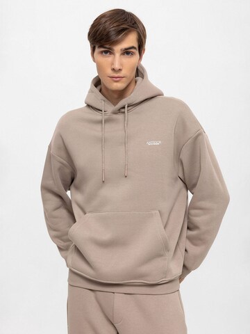 Antioch Trainingsanzug in Beige: Vorderseite