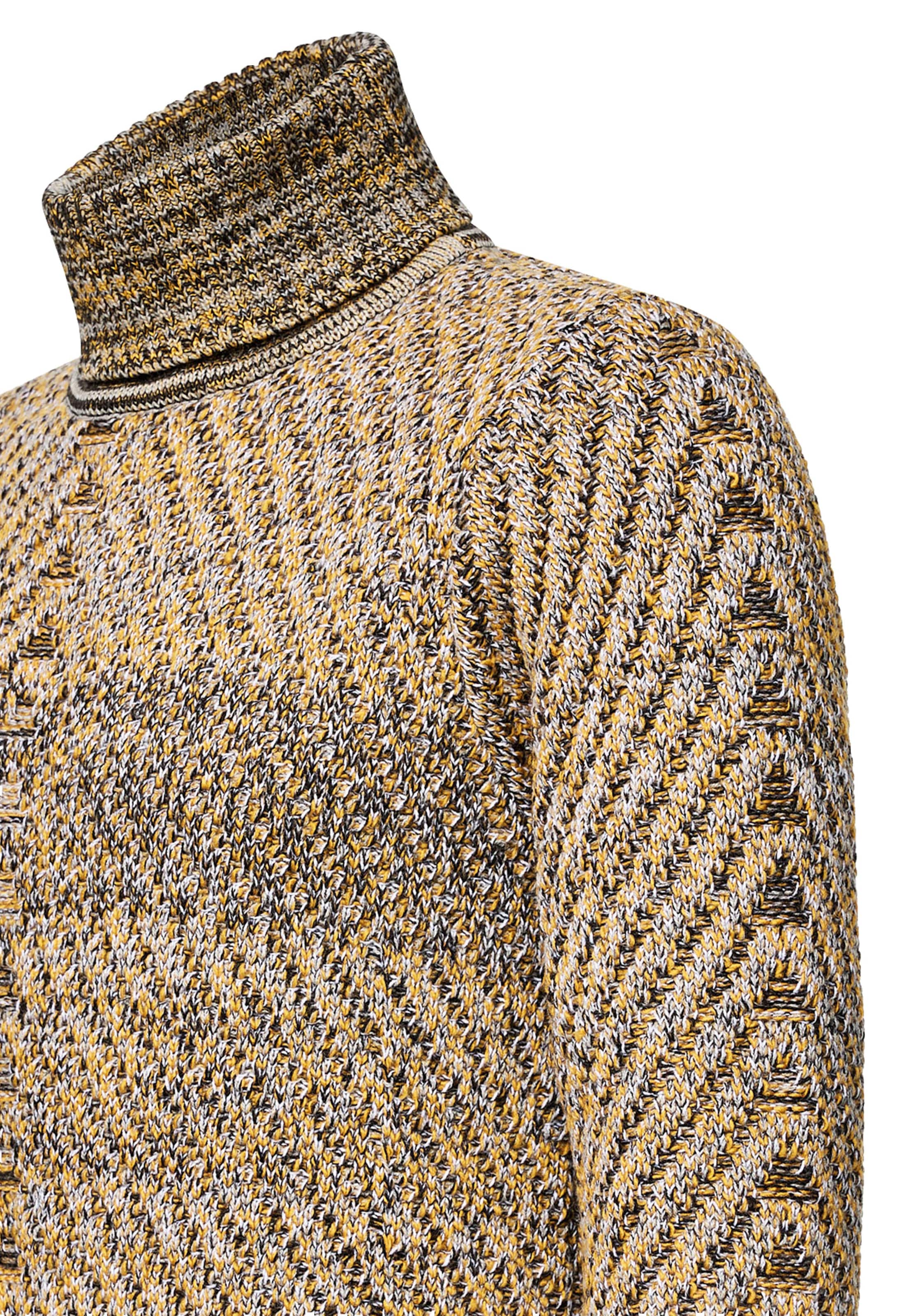 Rusty Neal Sweater in Yellow
