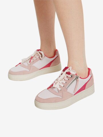 ESPRIT Sneakers laag in Roze: voorkant