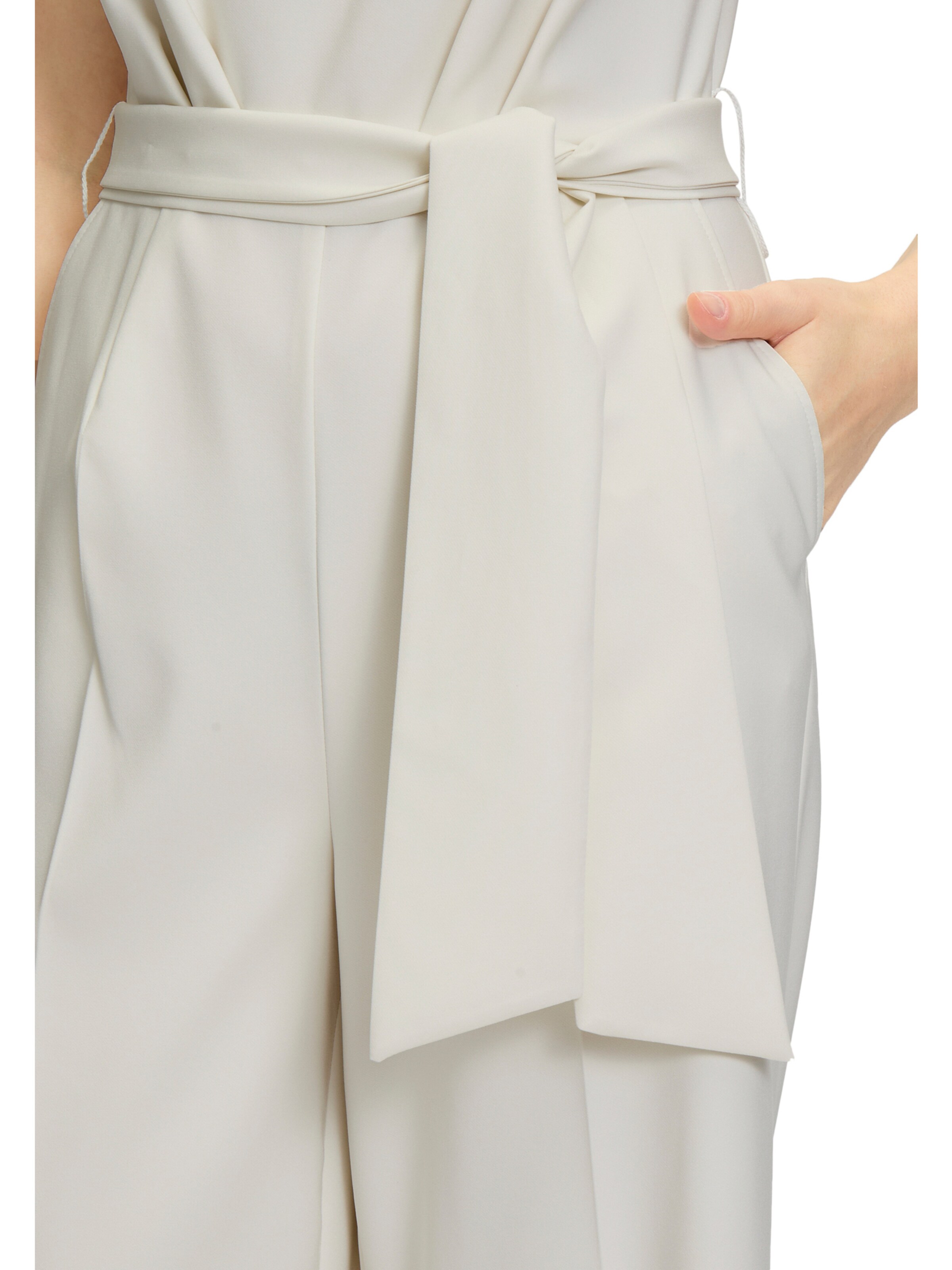 Tuta jumpsuit di Betty Barclay in bianco