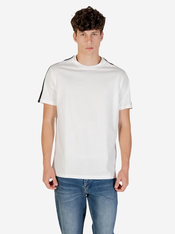 Maglietta 'XM001283 AF10361' di ARMANI EXCHANGE in bianco: frontale