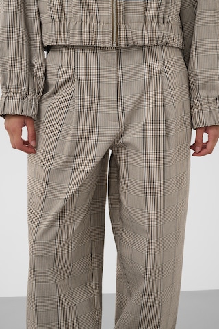 SOAKED IN LUXURY - regular Pantalón 'Kinabalu' en marrón