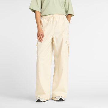 new balance Loose fit Cargo Pants in Beige: front