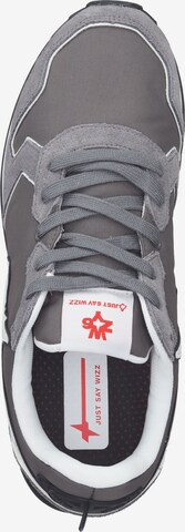 W6YZ Sneakers in Grey