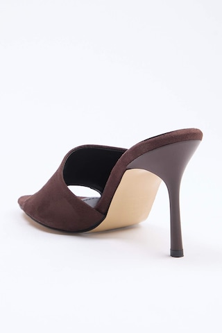 Trendyol Pumps in Brown