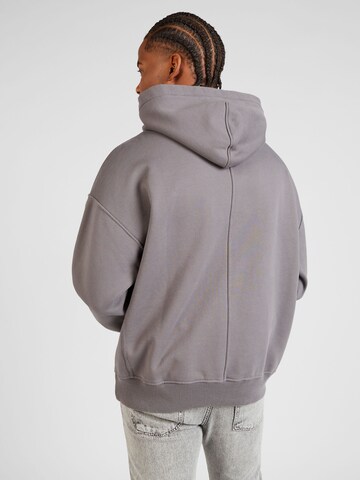 Abercrombie & Fitch - Sudadera en gris