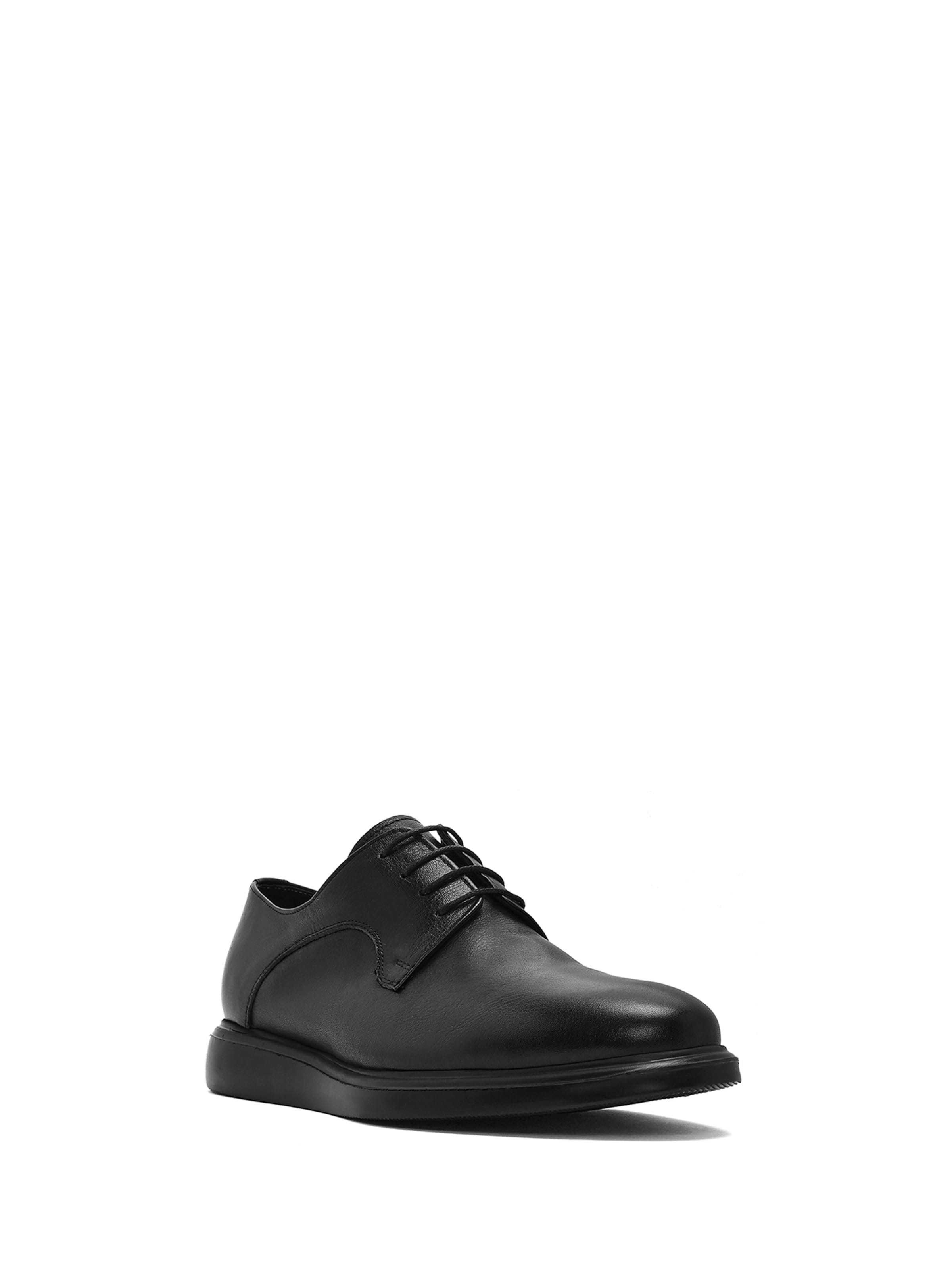 Derimod - Zapatos con cordón en negro