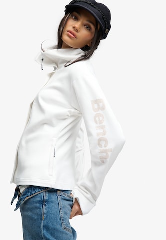 Veste de survêtement 'Bench x Superdry & Co' BENCH en blanc