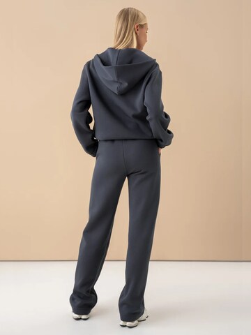 cut my fashion Tracksuit in Grey