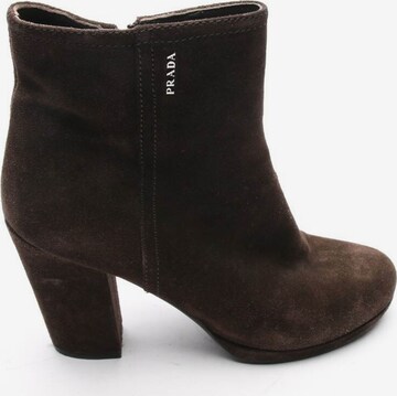 PRADA Dress Boots in 38 in Brown: front