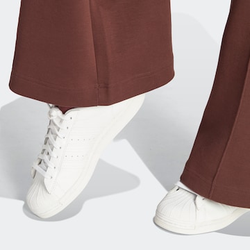 ADIDAS ORIGINALS Wide leg Παντελόνι 'Premium Essentials' σε καφέ