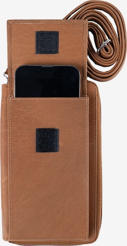 BENCH Smartphone Case in Brown