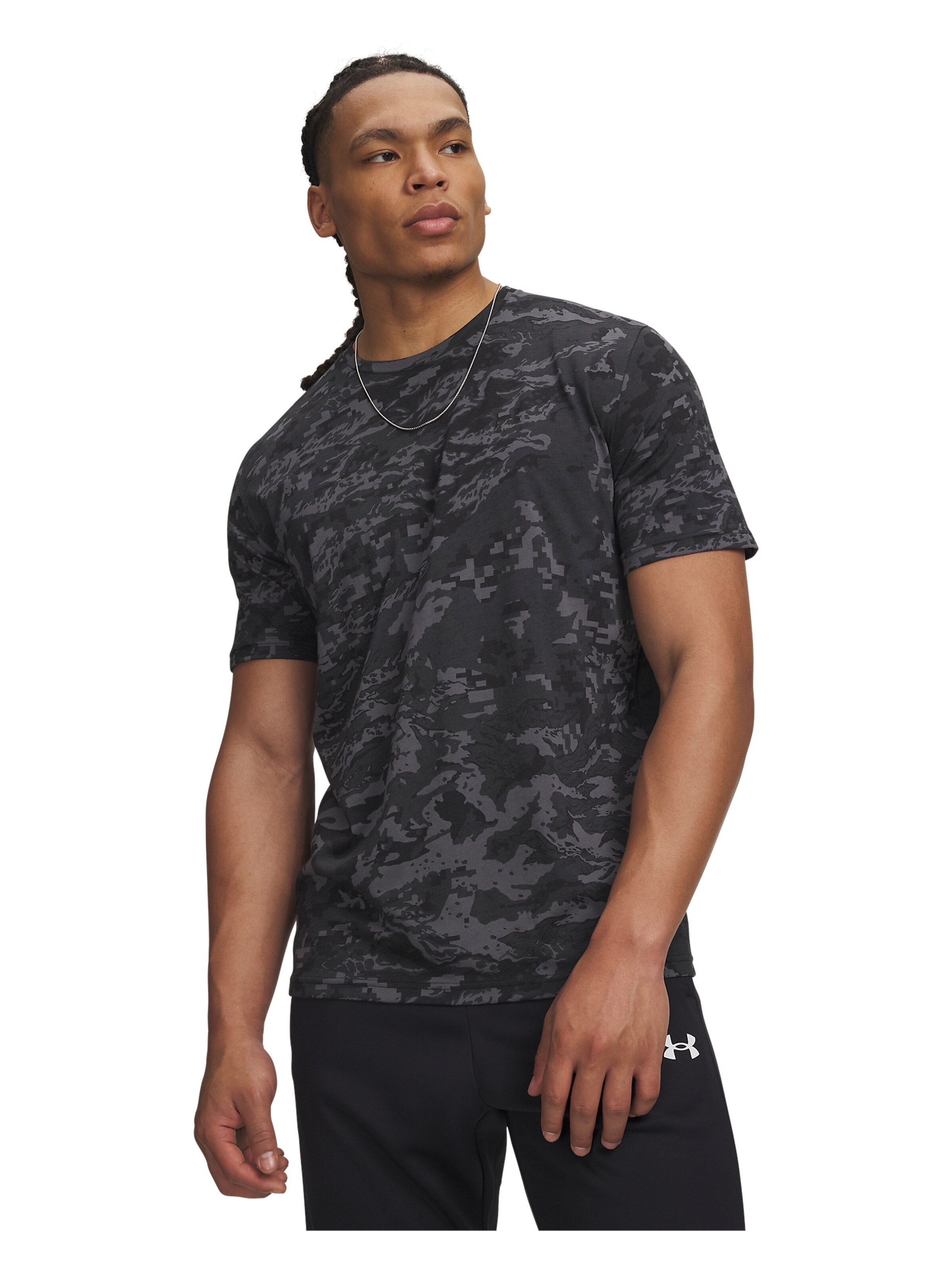 UNDER ARMOUR Functioneel shirt in Zwart: voorkant