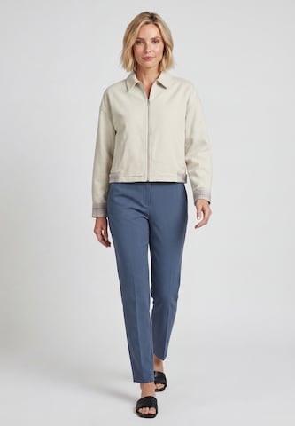 Usha Between-season jacket in Green