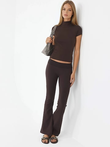 Busem Blouse in Bruin