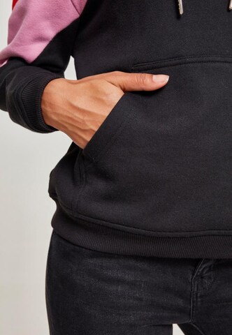 Urban Classics Sweatshirt in Black