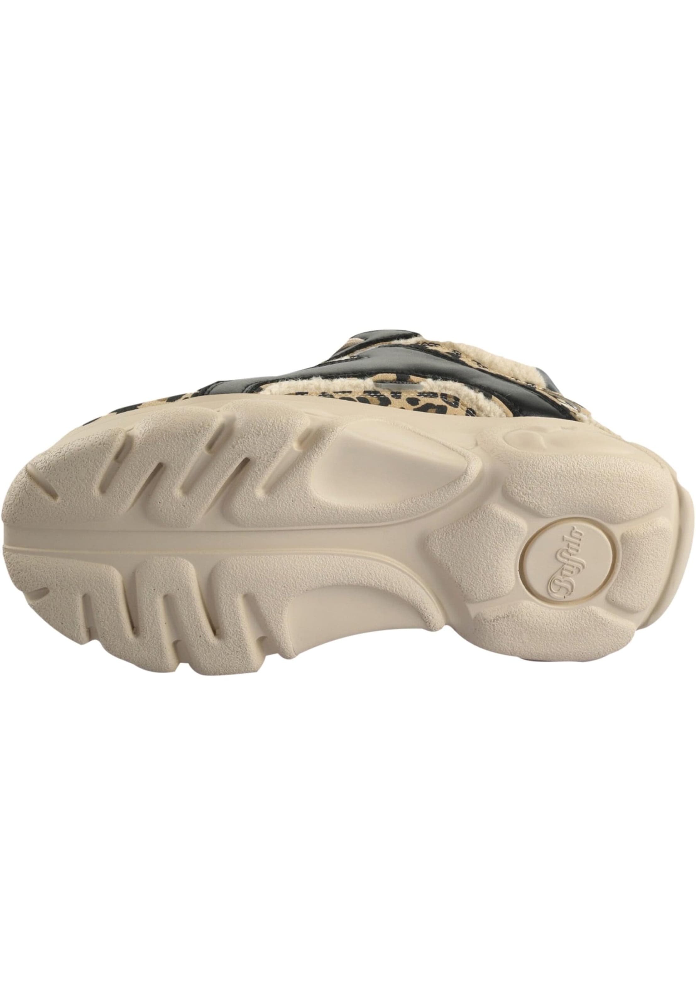 Stivaletto stringato 'CLD CHAI' di BUFFALO in nero