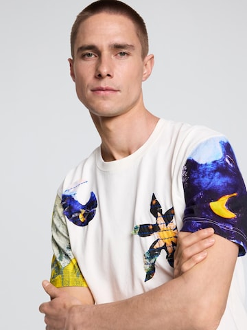 T-Shirt 'Cosmos' Desigual en blanc