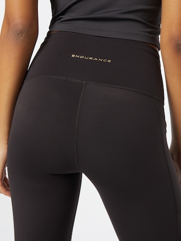 ENDURANCE - Skinny Pantalón deportivo 'Yurry' en negro