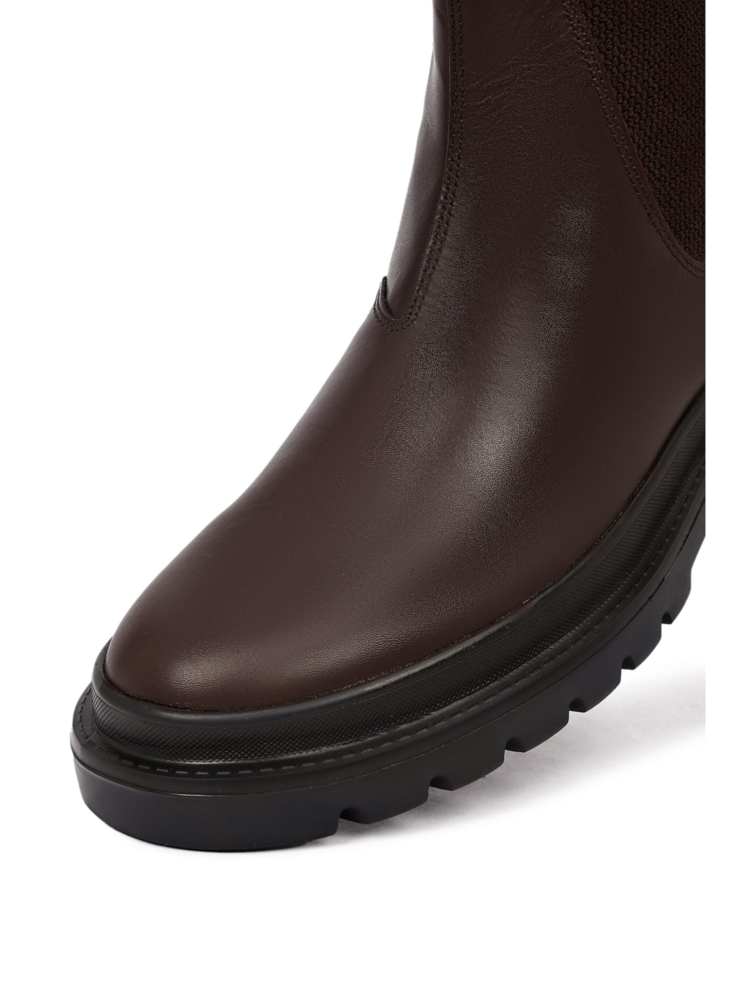 Derimod Chelsea boots in Brown