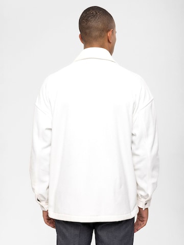 Antioch Between-season jacket in White