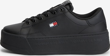 Baskets basses Tommy Jeans en noir : devant