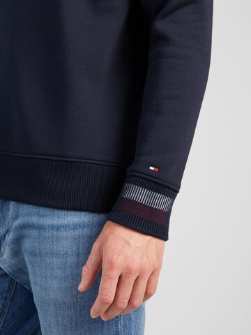 TOMMY HILFIGER Sweatshirt i blå