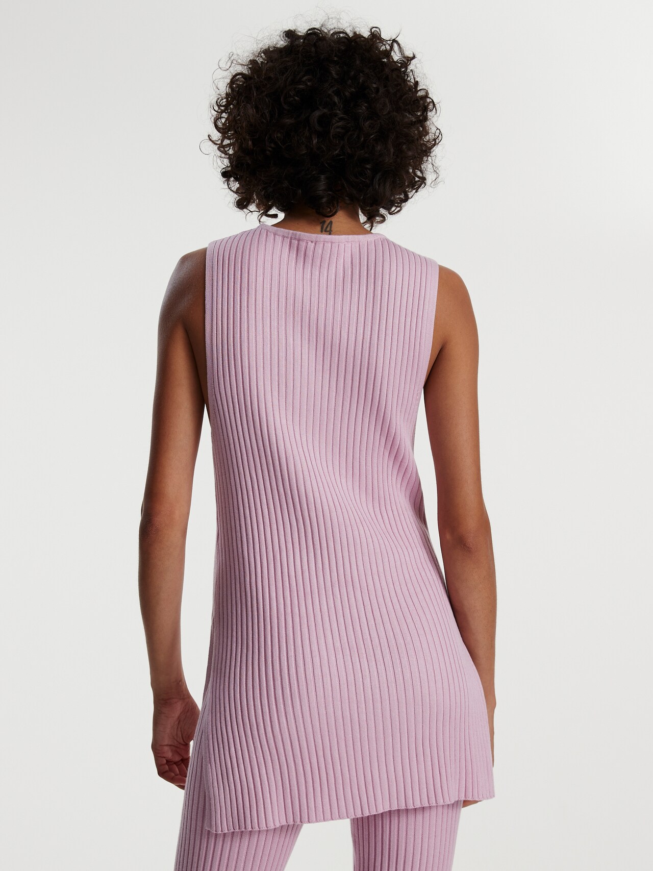 EDITED Overdel 'Yael' lilla