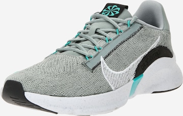 Chaussure de sport 'SuperRept' NIKE en gris : devant