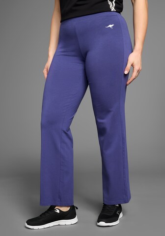 KangaROOS Flared Pants in Blue: front