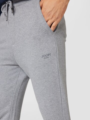 JOOP! Jeans Zwężany krój Spodnie 'Santiago' w kolorze szary