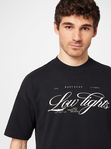Low Lights Studios T-shirt i svart