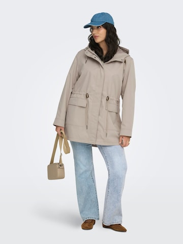 Veste mi-saison 'CARLouise' ONLY Carmakoma en beige