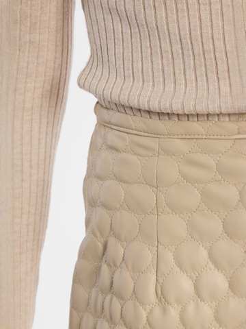 Ana Alcazar Rok ' Enzoria ' in Beige