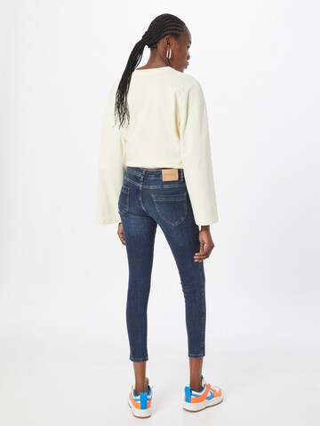 ZABAIONE Skinny Jeans in Blue