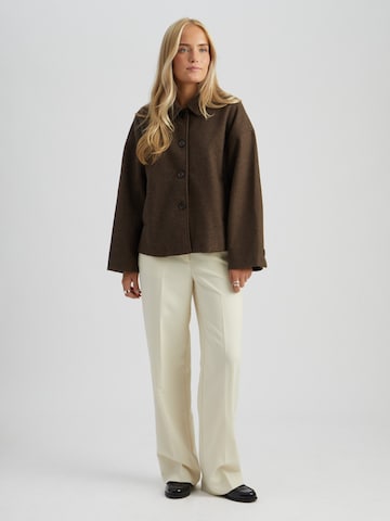 Veste mi-saison 'Cornelia' Peppercorn en marron