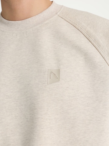 CHASIN' Sweatshirt ' Core AIR' in Beige