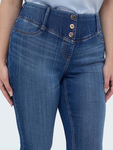 Fiorella Rubino Skinny Jeans in Blue