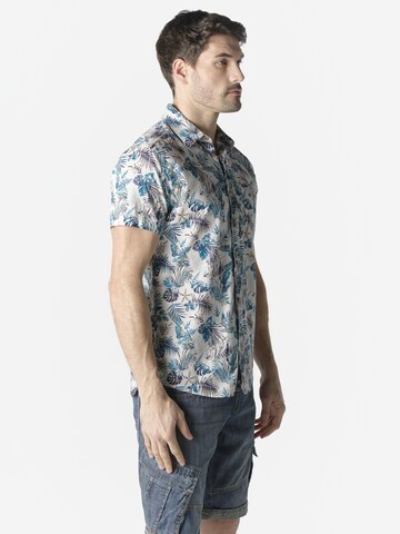 Coupe regular Chemise KOROSHI en blanc