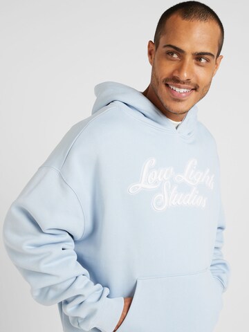 Sweat-shirt 'SHUTTER' Low Lights Studios en bleu