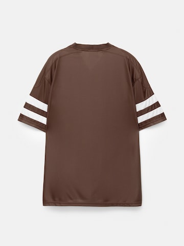 Pull&Bear Paita 'HONDA FÚTBOL'' värissä ruskea