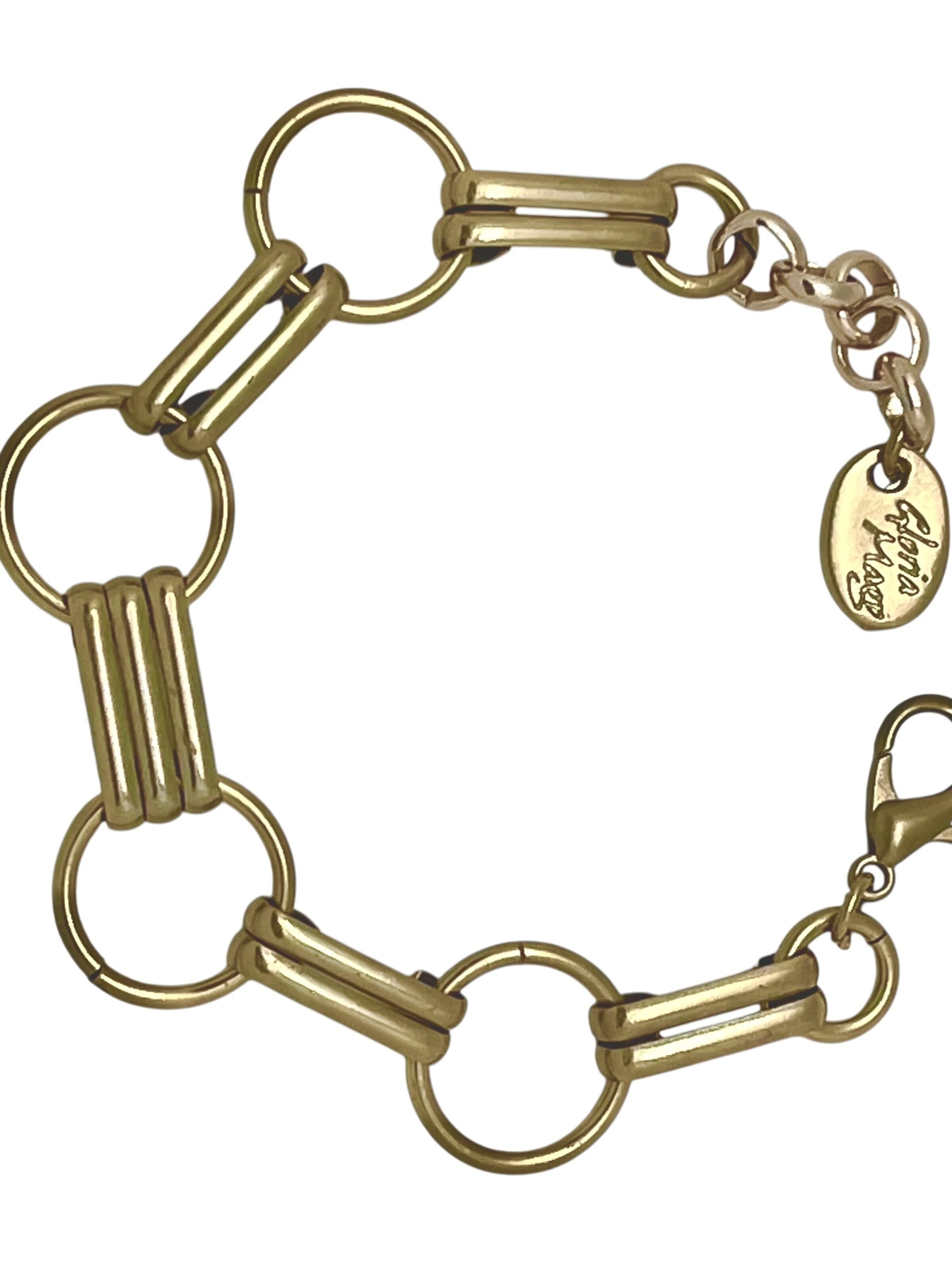 Gloria Mago Bracelet 'Total For U bracelet in brass and gold-plated metal' in Gold: front