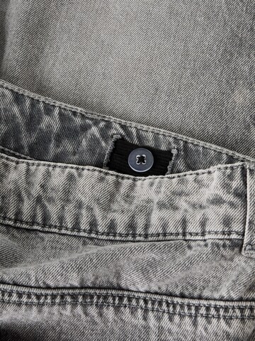 Wide Leg Jean TWO SOON en gris
