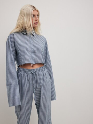 NA-KD Bluse in Blau: Vorderseite