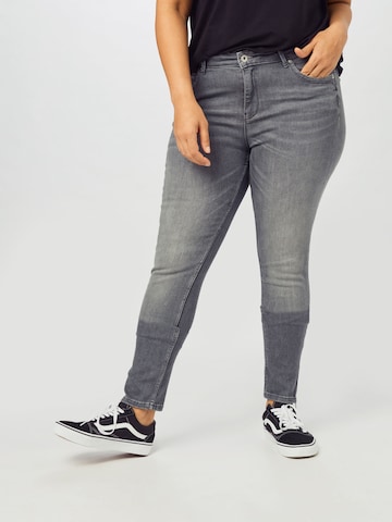 ONLY Carmakoma Skinny Jeans 'Karla' in Grijs: voorkant