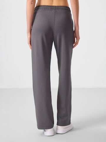 Tommy Life Wide leg Trousers in Grey
