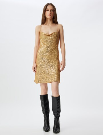 Koton Kleid in Gold