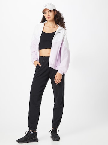 Nike Sportswear Φθινοπωρινό και ανοιξιάτικο μπουφάν σε ροζ