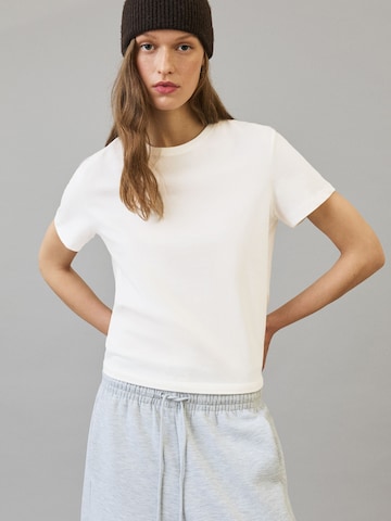 Bershka Tričko – bílá: přední strana